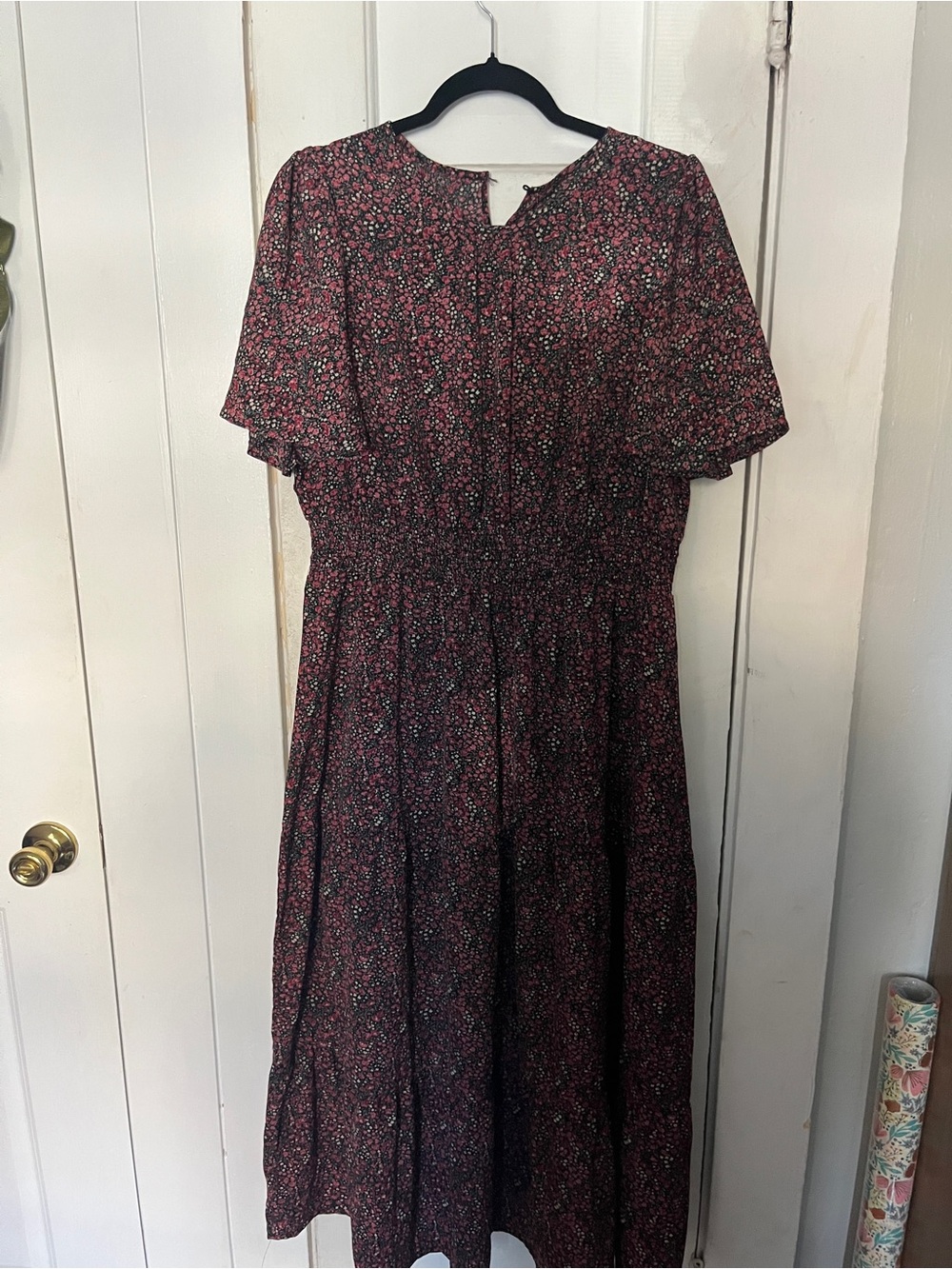Women's Floral Midi Dress - Lightweight Summer Style